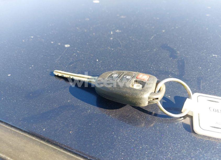 Photo 11 of 2014 Toyota Camry LE (VIN 4T1BF1FK8EU818075)