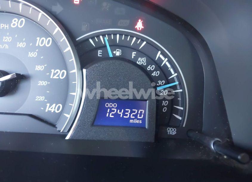 Photo 16 of 2014 Toyota Camry LE (VIN 4T1BF1FK8EU818075)