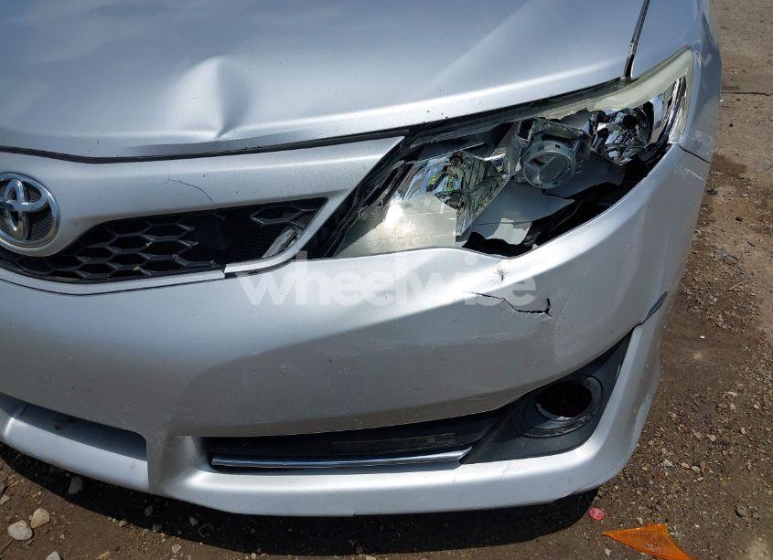 Photo 6 of 2014 Toyota Camry SE SPORT (VIN 4T1BF1FK8EU822272)