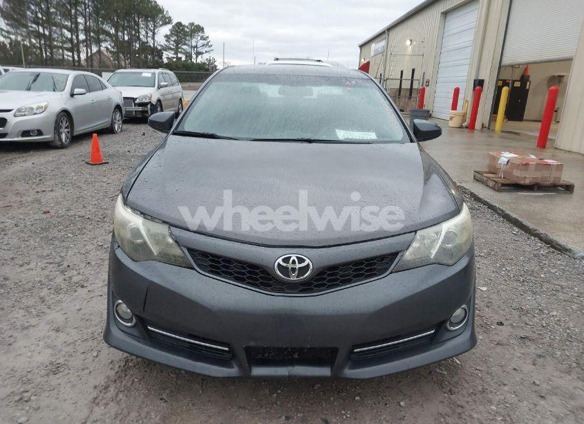 Photo 12 of 2014 Toyota Camry SE (VIN 4T1BF1FK8EU825608)