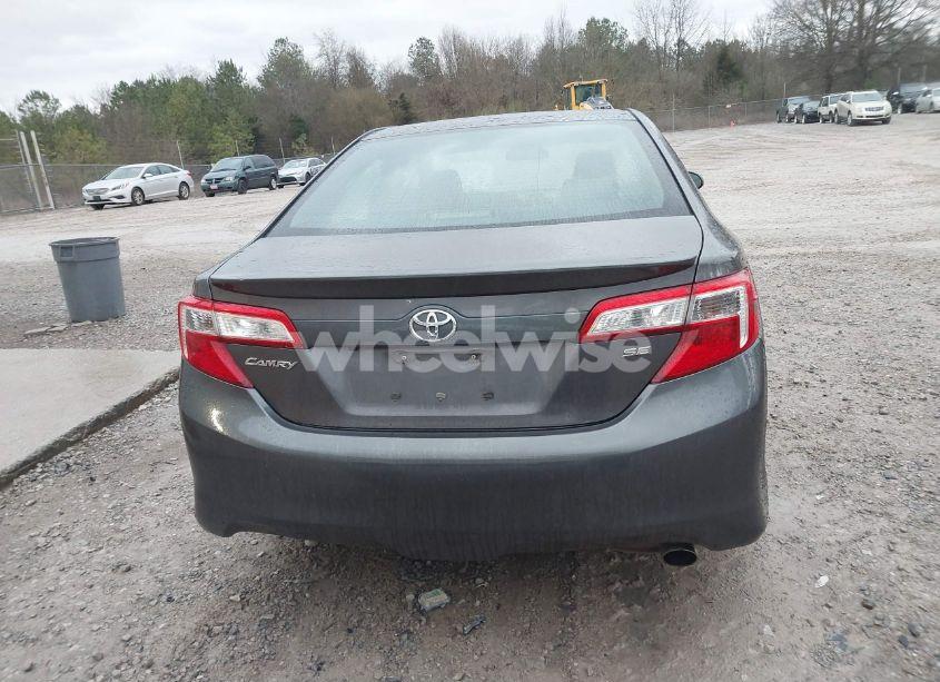 Photo 16 of 2014 Toyota Camry SE (VIN 4T1BF1FK8EU825608)