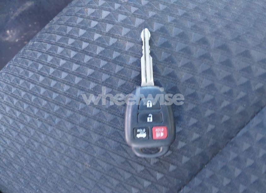 Photo 11 of 2014 Toyota Camry SE (VIN 4T1BF1FK8EU834924)