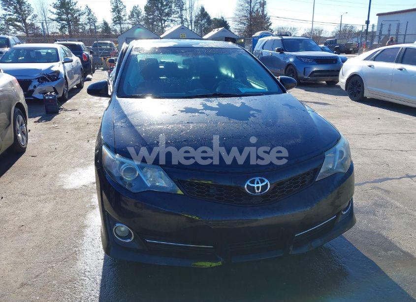 Photo 12 of 2014 Toyota Camry SE (VIN 4T1BF1FK8EU834924)