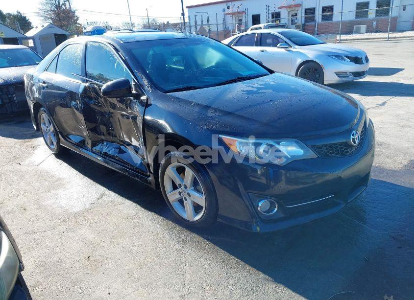 Photo 13 of 2014 Toyota Camry SE (VIN 4T1BF1FK8EU834924)