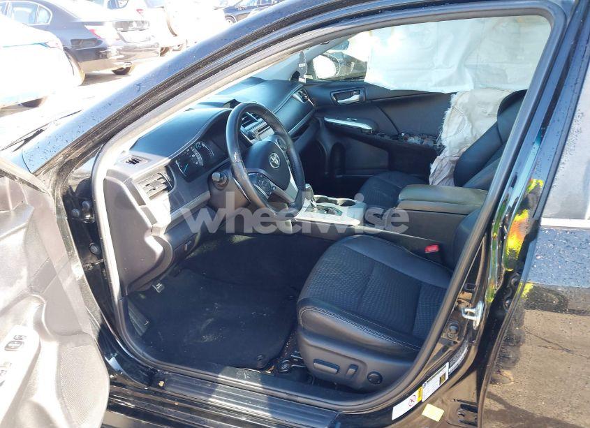 Photo 5 of 2014 Toyota Camry SE (VIN 4T1BF1FK8EU834924)