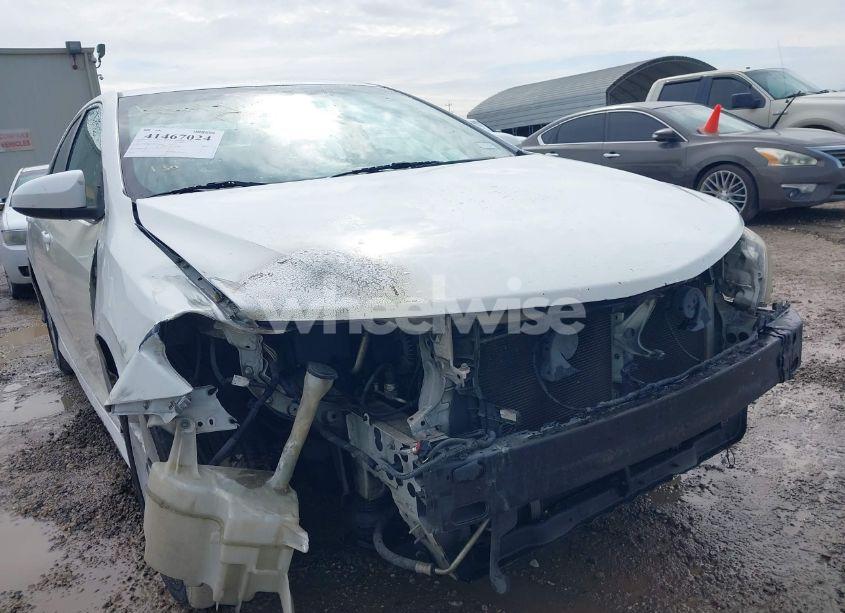 Photo 6 of 2014 Toyota Camry SE (VIN 4T1BF1FK8EU839671)