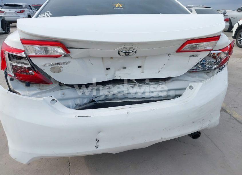 Photo 6 of 2014 Toyota Camry SE (VIN 4T1BF1FK8EU846278)