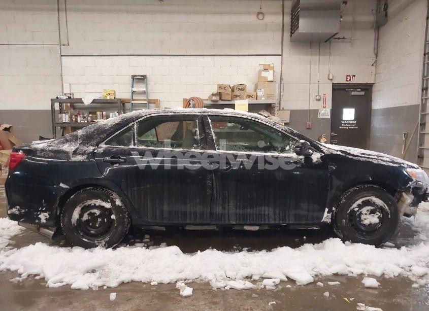 Photo 13 of 2014 Toyota Camry LE (VIN 4T1BF1FK8EU852744)