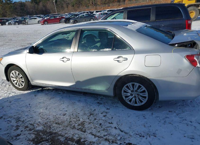 Photo 14 of 2014 Toyota Camry L (VIN 4T1BF1FK8EU860455)