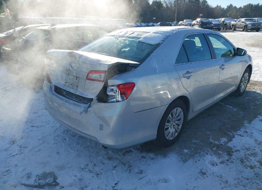 Photo 4 of 2014 Toyota Camry L (VIN 4T1BF1FK8EU860455)