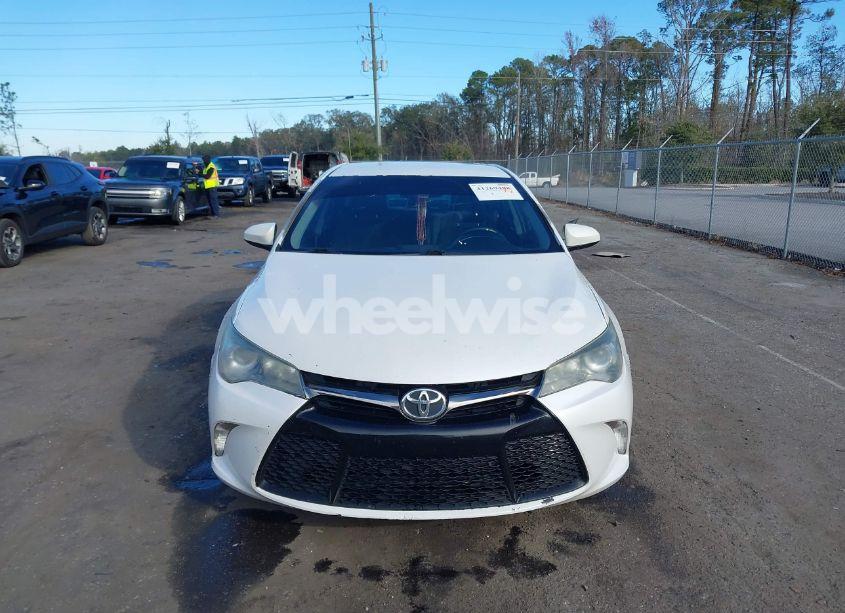 Photo 12 of 2015 Toyota Camry SE (VIN 4T1BF1FK8FU001030)