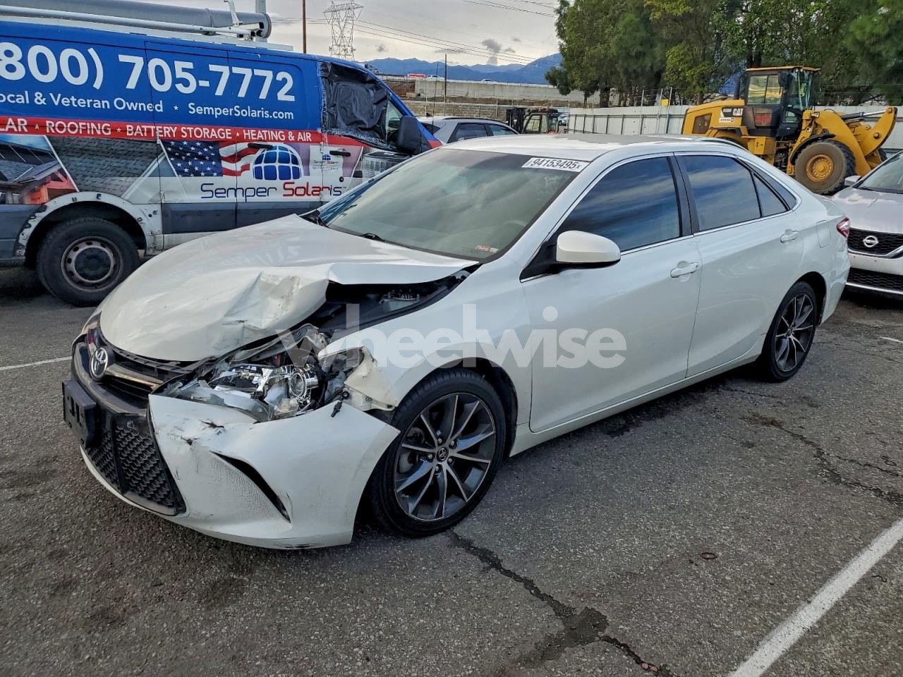 2015 TOYOTA CAMRY LE (VIN 4T1BF1FK8FU025795) main photo