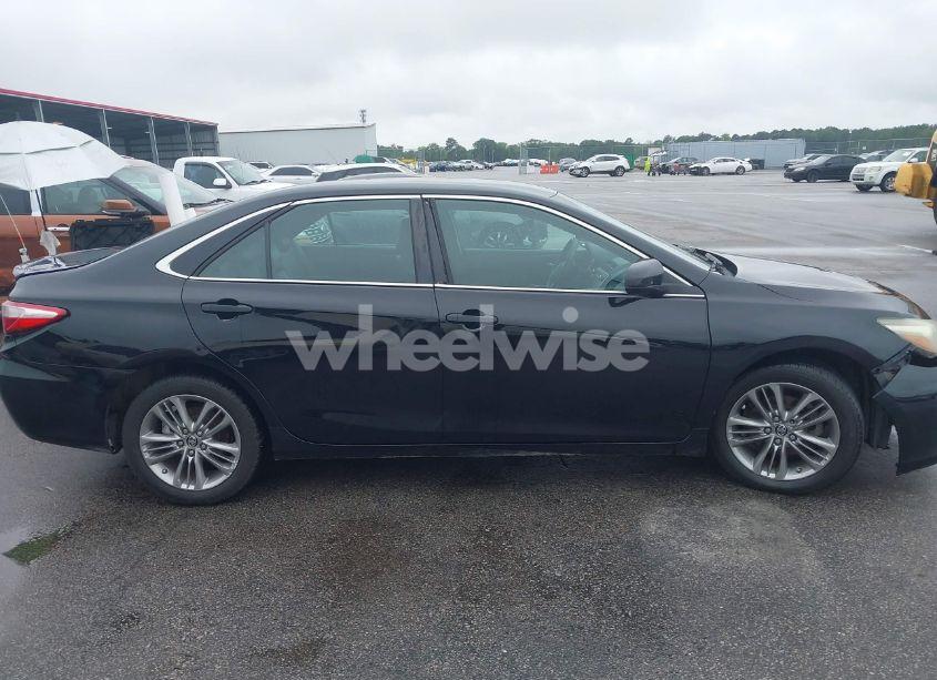 Photo 13 of 2015 Toyota Camry SE (VIN 4T1BF1FK8FU034187)
