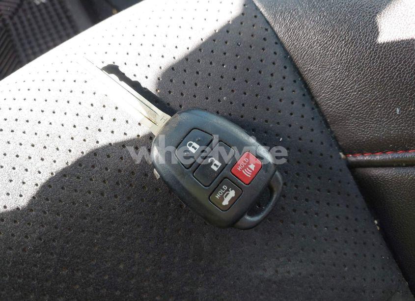 Photo 11 of 2015 Toyota Camry XSE (VIN 4T1BF1FK8FU040068)