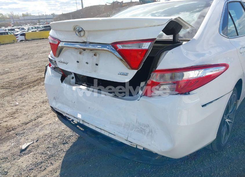 Photo 17 of 2015 Toyota Camry XSE (VIN 4T1BF1FK8FU040068)