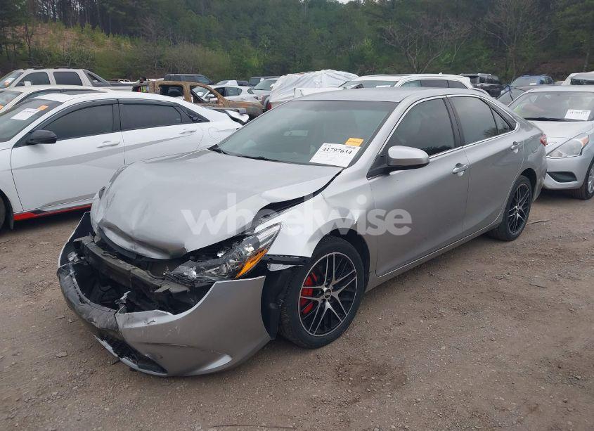 Photo 2 of 2015 Toyota Camry SE (VIN 4T1BF1FK8FU053323)