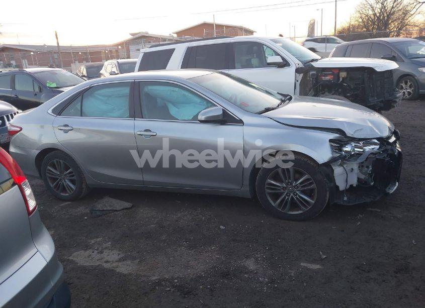 Photo 13 of 2015 Toyota Camry SE (VIN 4T1BF1FK8FU053841)