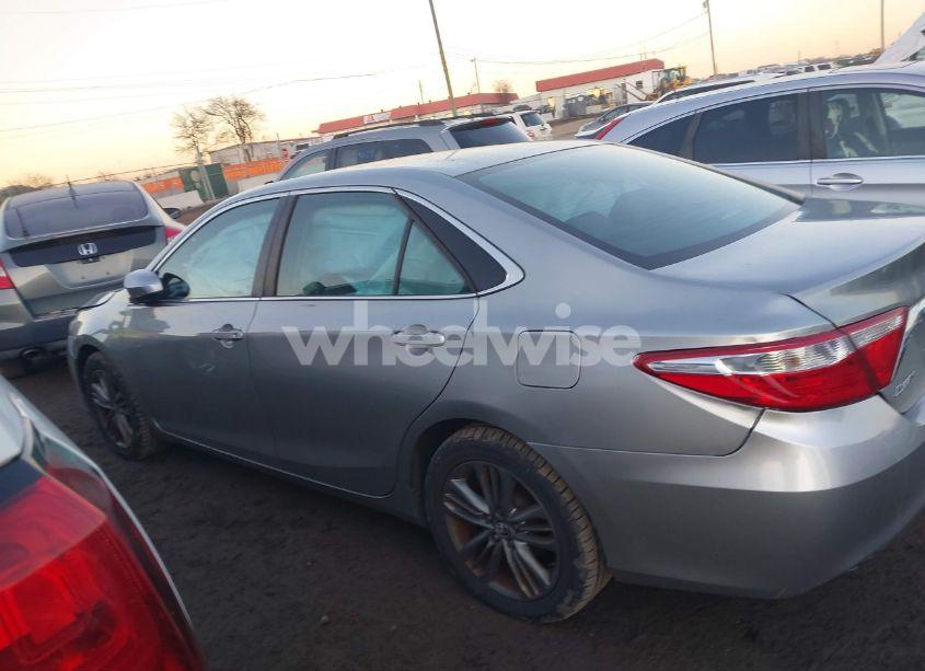 Photo 14 of 2015 Toyota Camry SE (VIN 4T1BF1FK8FU053841)