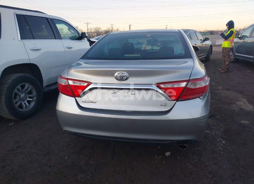 Photo 16 of 2015 Toyota Camry SE (VIN 4T1BF1FK8FU053841)