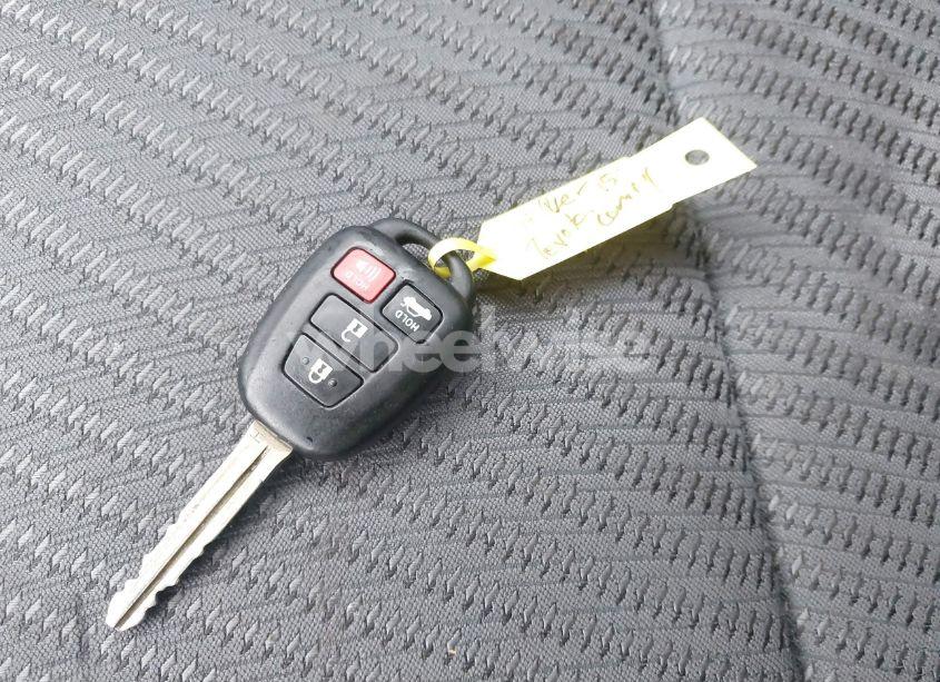 Photo 11 of 2015 Toyota Camry LE/SE/XLE/XSE (VIN 4T1BF1FK8FU082871)