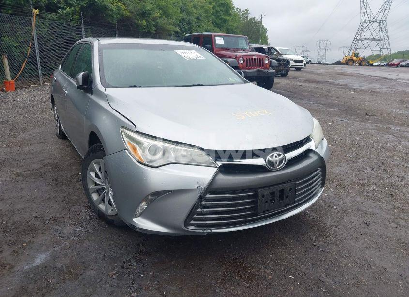 Photo 18 of 2015 Toyota Camry LE/SE/XLE/XSE (VIN 4T1BF1FK8FU082871)