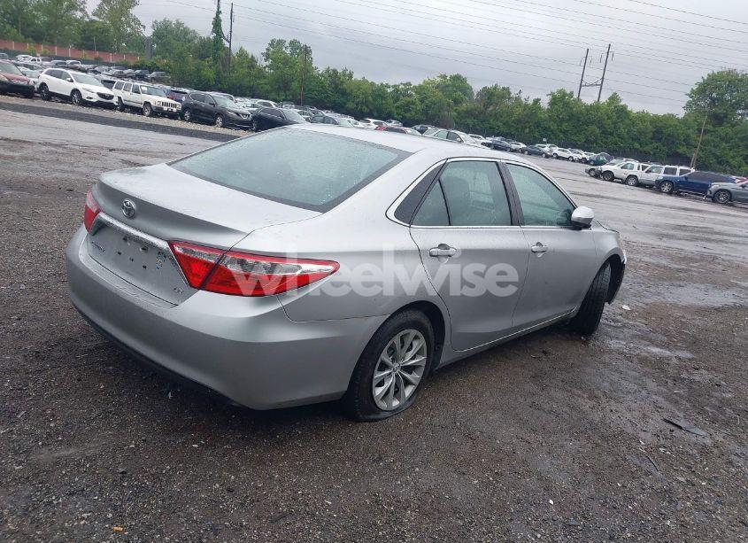 Photo 4 of 2015 Toyota Camry LE/SE/XLE/XSE (VIN 4T1BF1FK8FU082871)