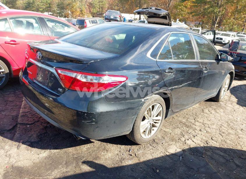 Photo 4 of 2015 Toyota Camry SE (VIN 4T1BF1FK8FU094003)