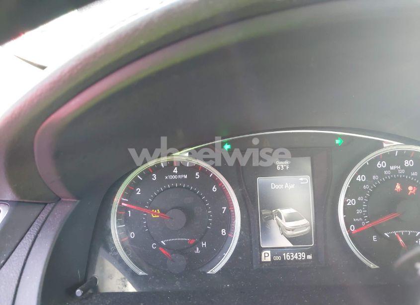 Photo 7 of 2015 Toyota Camry SE (VIN 4T1BF1FK8FU094003)