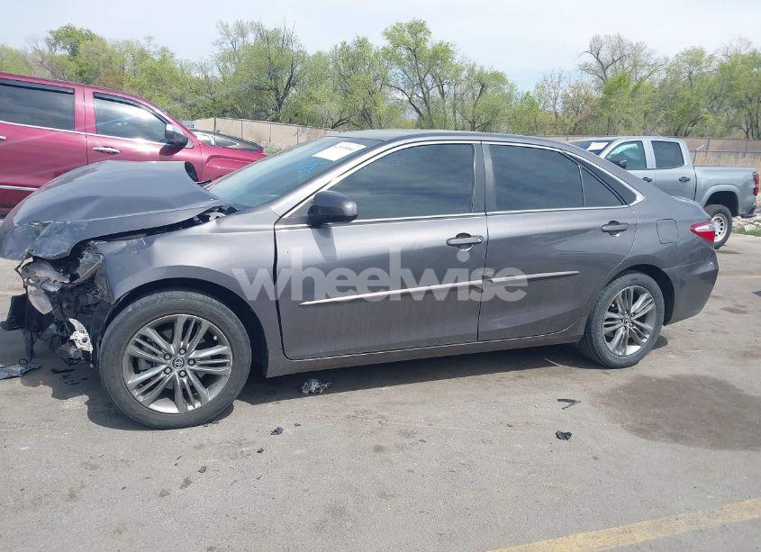 Photo 15 of 2015 Toyota Camry SE (VIN 4T1BF1FK8FU094258)