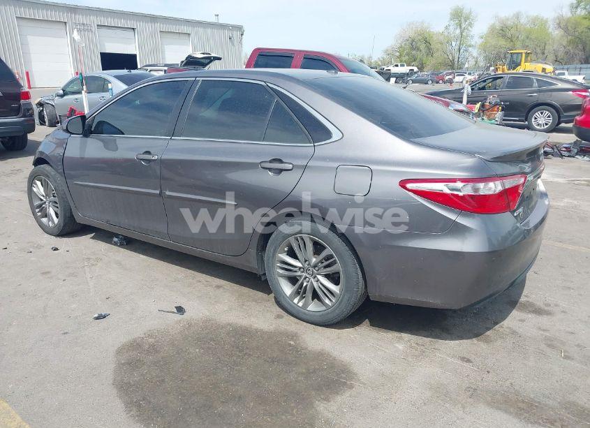 Photo 3 of 2015 Toyota Camry SE (VIN 4T1BF1FK8FU094258)