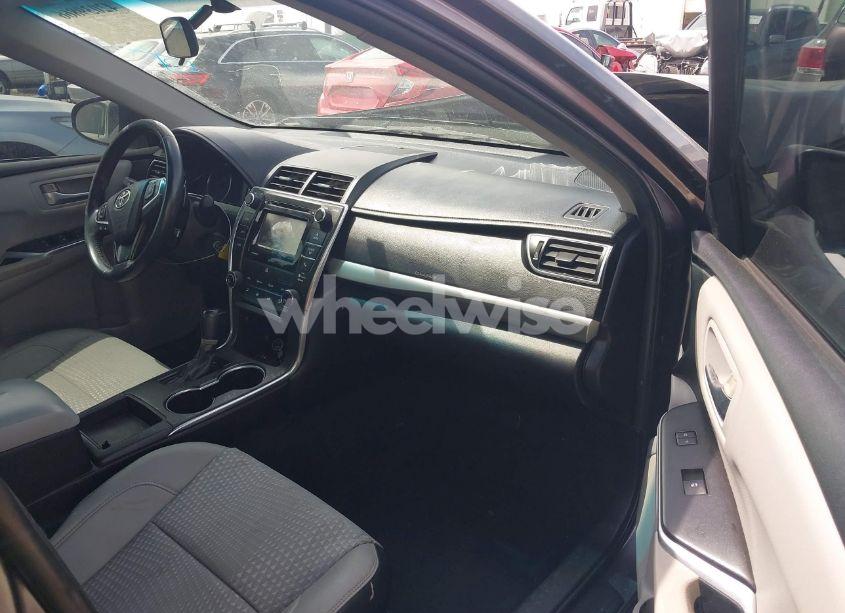 Photo 5 of 2015 Toyota Camry SE (VIN 4T1BF1FK8FU094258)