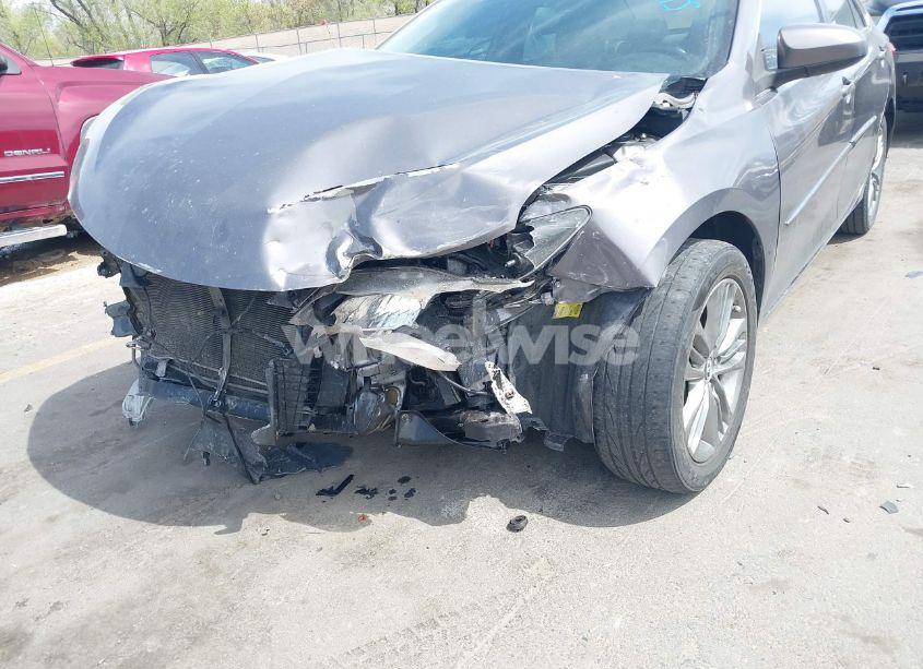 Photo 6 of 2015 Toyota Camry SE (VIN 4T1BF1FK8FU094258)