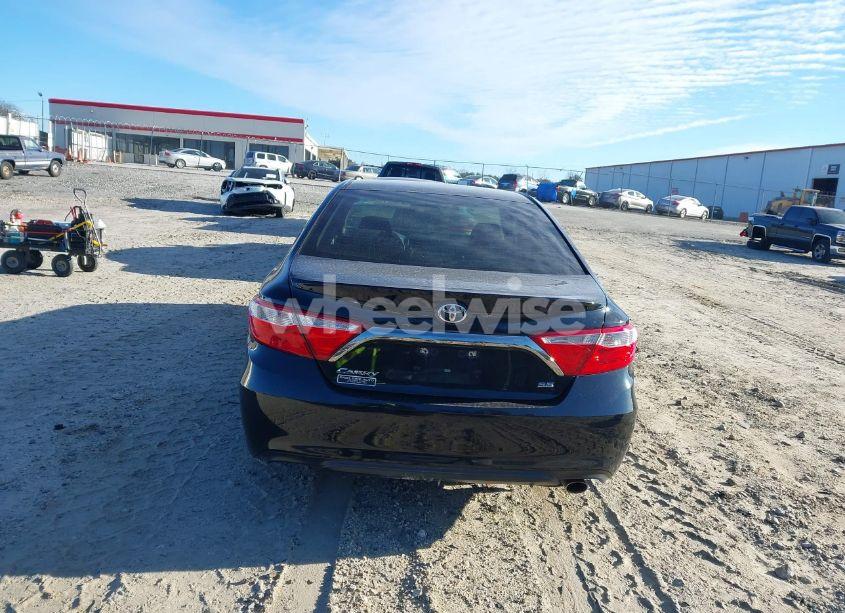 Photo 17 of 2015 Toyota Camry SE (VIN 4T1BF1FK8FU102259)