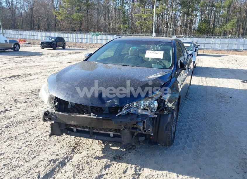 Photo 6 of 2015 Toyota Camry SE (VIN 4T1BF1FK8FU102259)