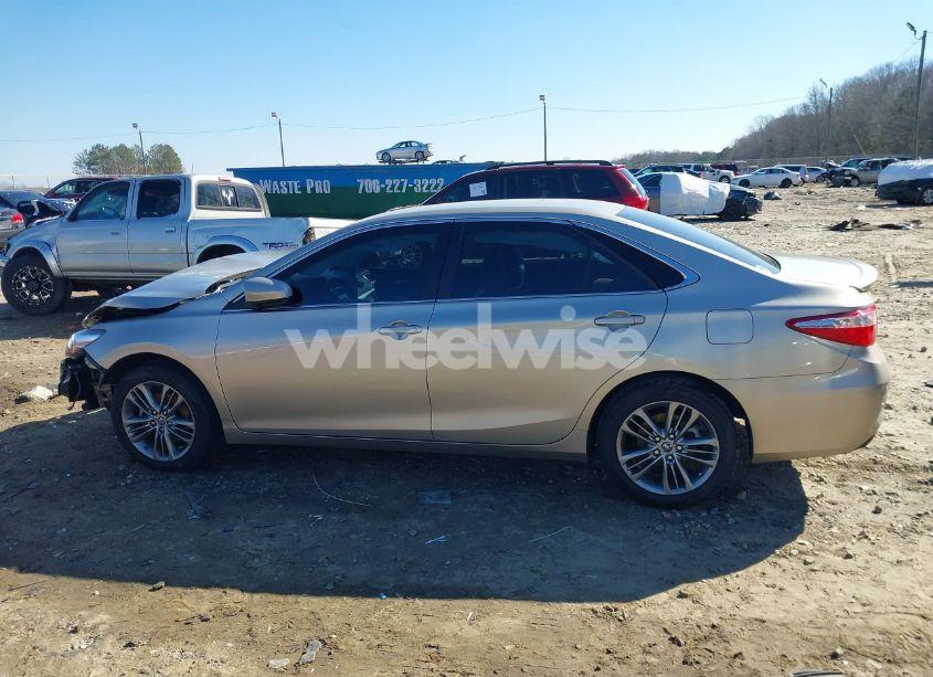 Photo 15 of 2015 Toyota Camry SE (VIN 4T1BF1FK8FU474555)