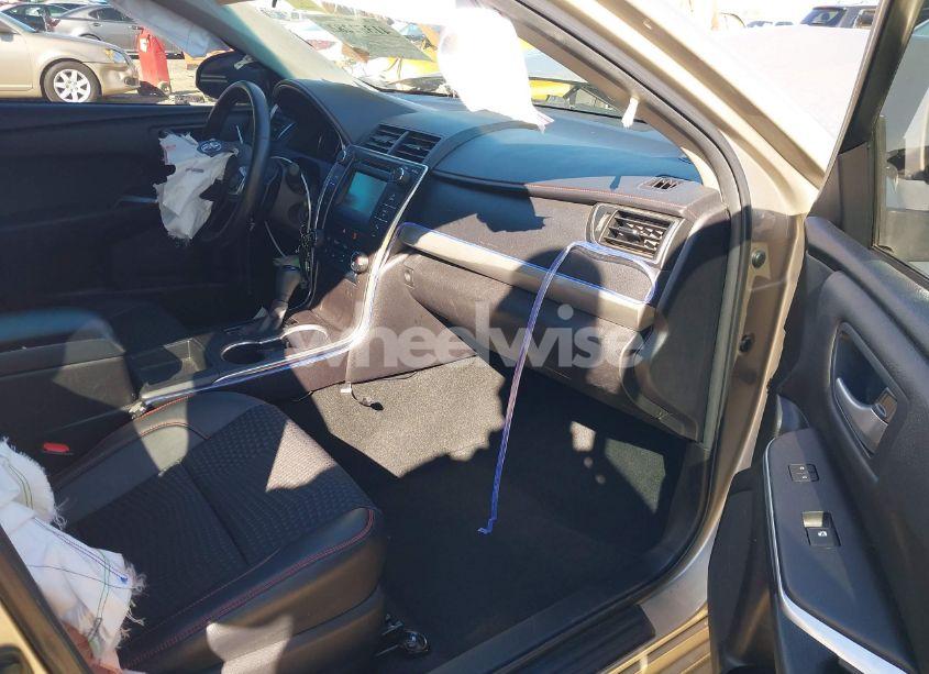 Photo 5 of 2015 Toyota Camry SE (VIN 4T1BF1FK8FU474555)