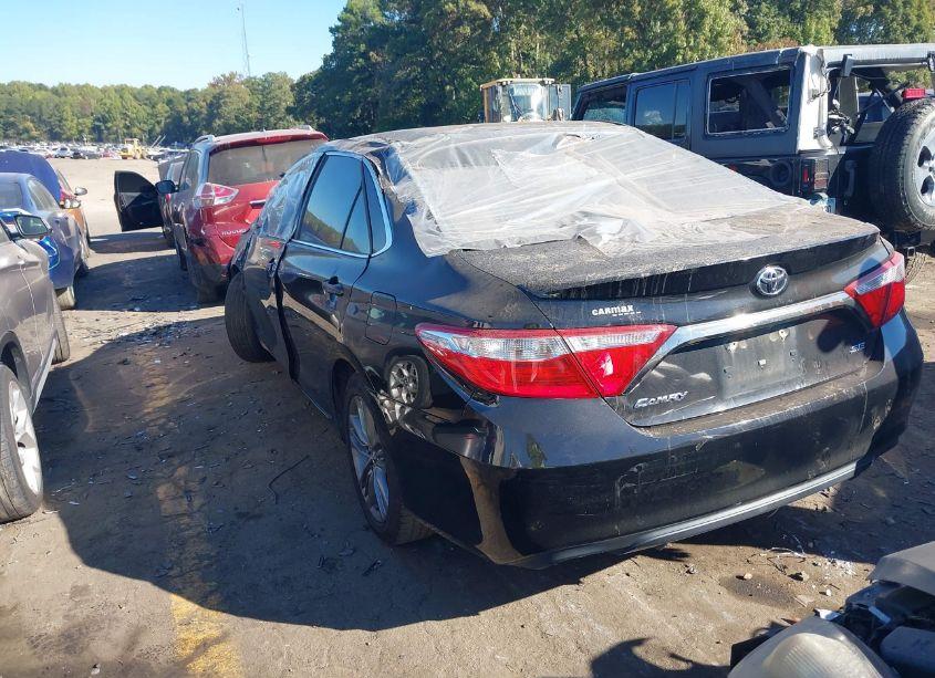 Photo 3 of 2015 Toyota Camry SE (VIN 4T1BF1FK8FU476242)