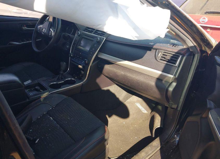 Photo 5 of 2015 Toyota Camry SE (VIN 4T1BF1FK8FU476242)