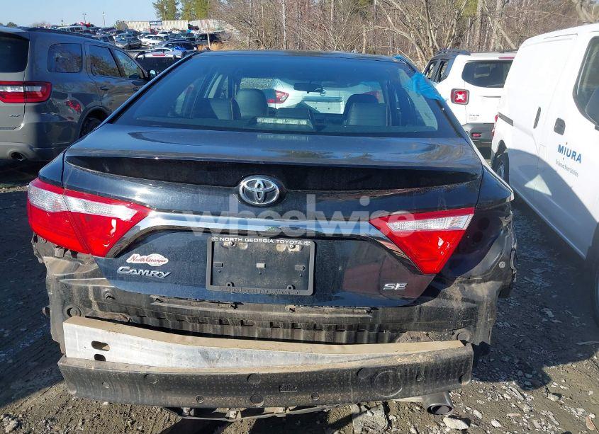 Photo 16 of 2015 Toyota Camry SE (VIN 4T1BF1FK8FU478797)