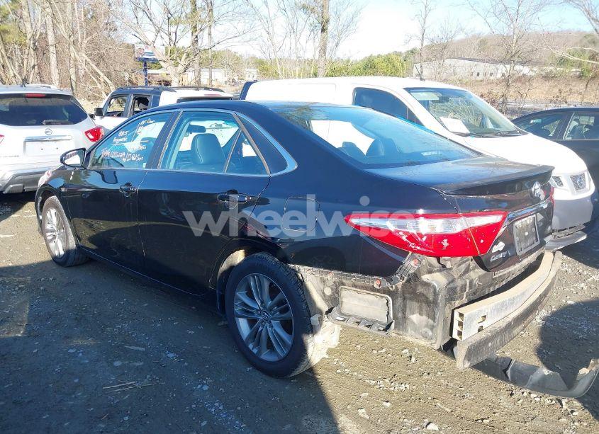 Photo 3 of 2015 Toyota Camry SE (VIN 4T1BF1FK8FU478797)