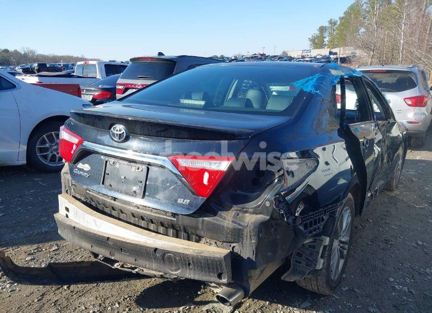 Photo 4 of 2015 Toyota Camry SE (VIN 4T1BF1FK8FU478797)