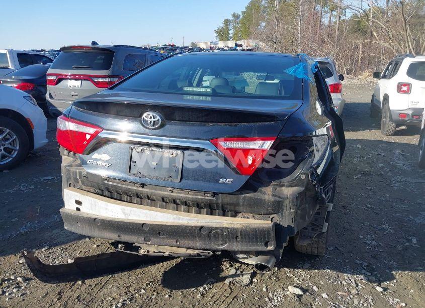 Photo 6 of 2015 Toyota Camry SE (VIN 4T1BF1FK8FU478797)