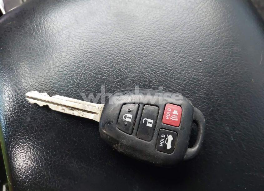 Photo 11 of 2015 Toyota Camry SE (VIN 4T1BF1FK8FU480212)