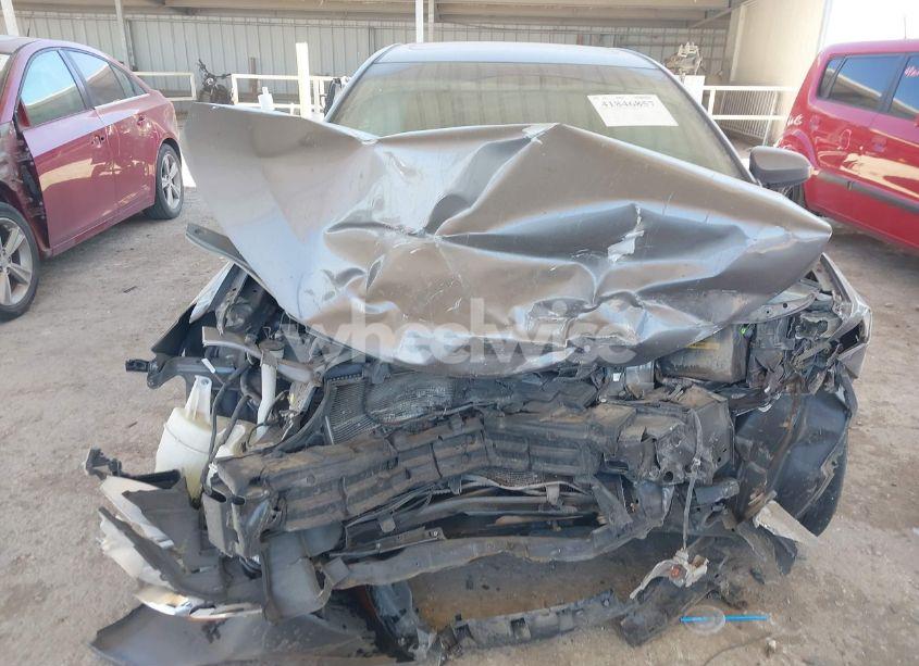 Photo 13 of 2015 Toyota Camry SE (VIN 4T1BF1FK8FU480212)