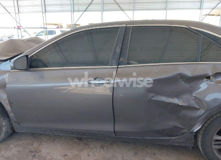 Photo 15 of 2015 Toyota Camry SE (VIN 4T1BF1FK8FU480212)