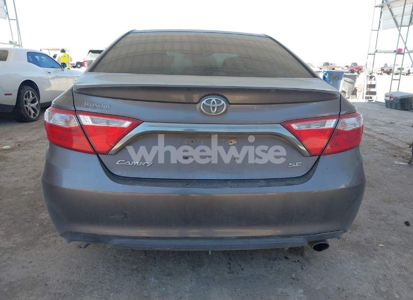 Photo 17 of 2015 Toyota Camry SE (VIN 4T1BF1FK8FU480212)