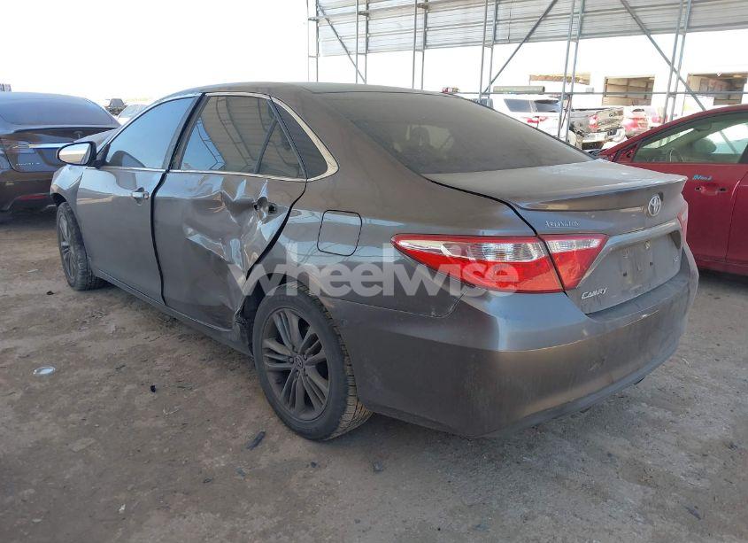 Photo 3 of 2015 Toyota Camry SE (VIN 4T1BF1FK8FU480212)