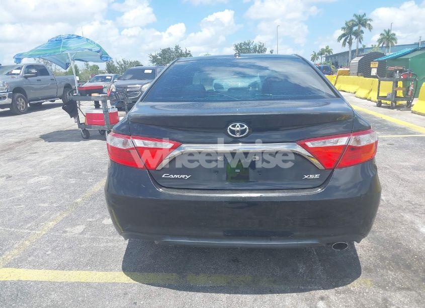 Photo 16 of 2015 Toyota Camry XSE (VIN 4T1BF1FK8FU484339)