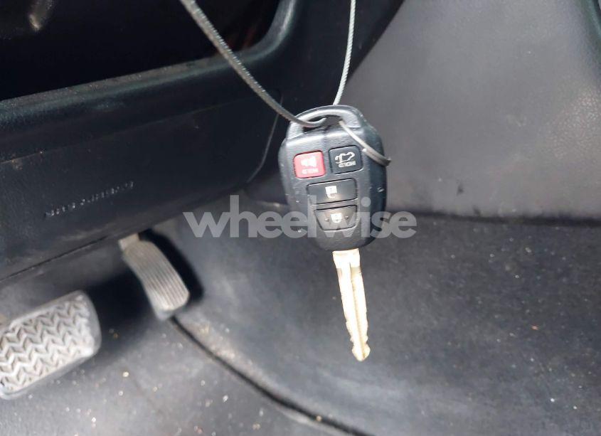 Photo 11 of 2015 Toyota Camry SE (VIN 4T1BF1FK8FU889634)