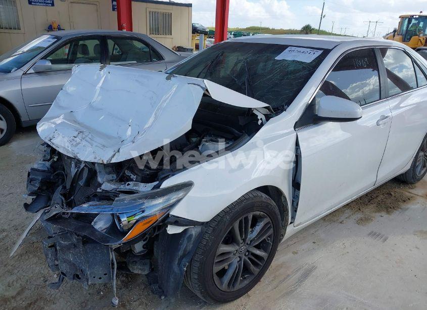 Photo 19 of 2015 Toyota Camry SE (VIN 4T1BF1FK8FU889634)